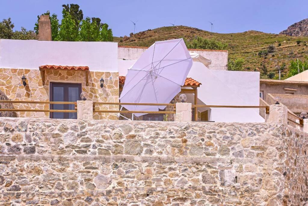 Maria'S Cozy Stonehouse Kerames Exterior foto